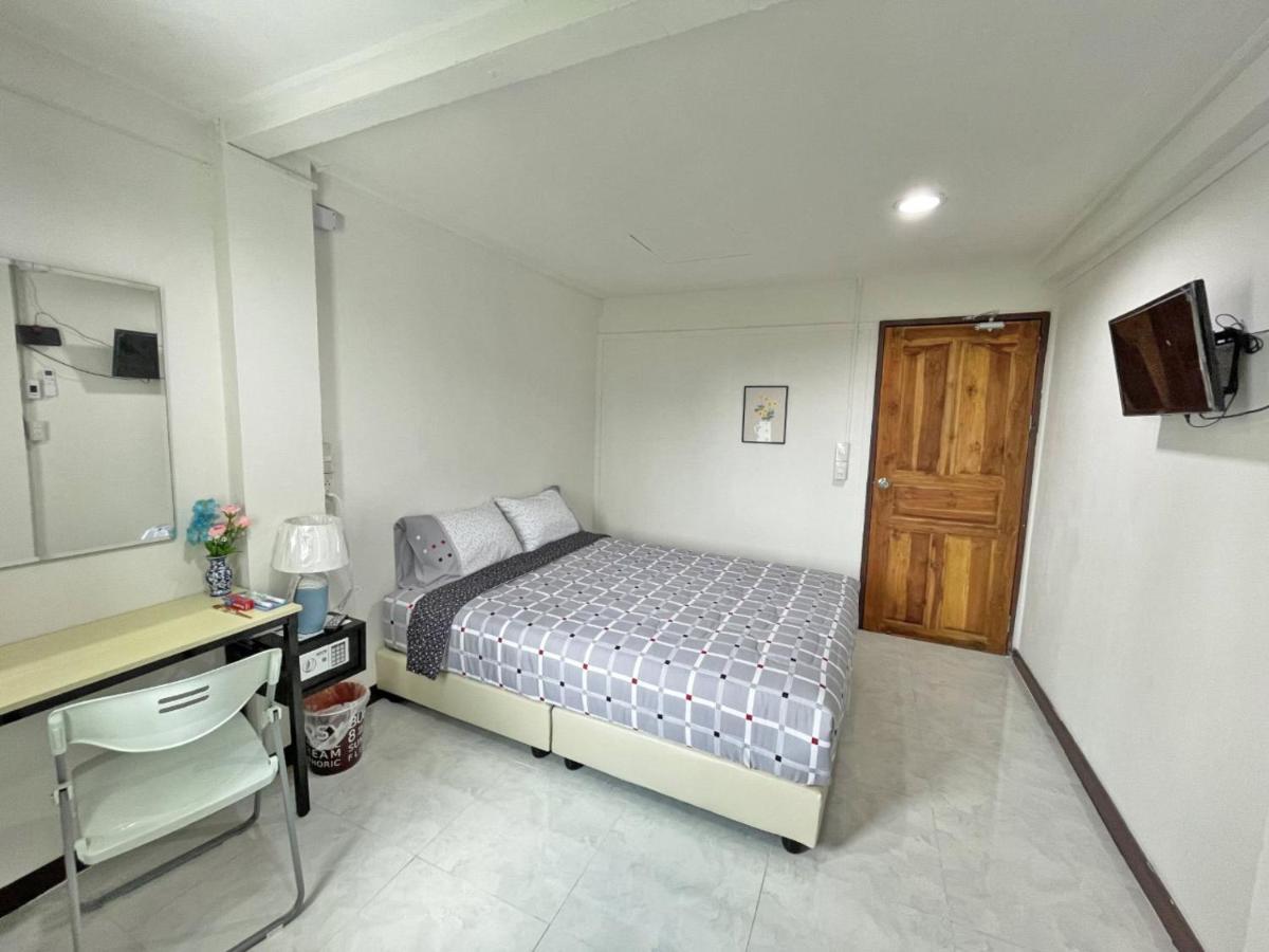 Apartment A4 Dindaeng Bangkok Luaran gambar