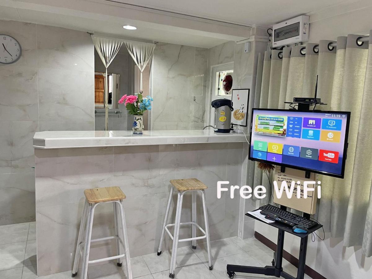 Apartment A4 Dindaeng Bangkok Luaran gambar